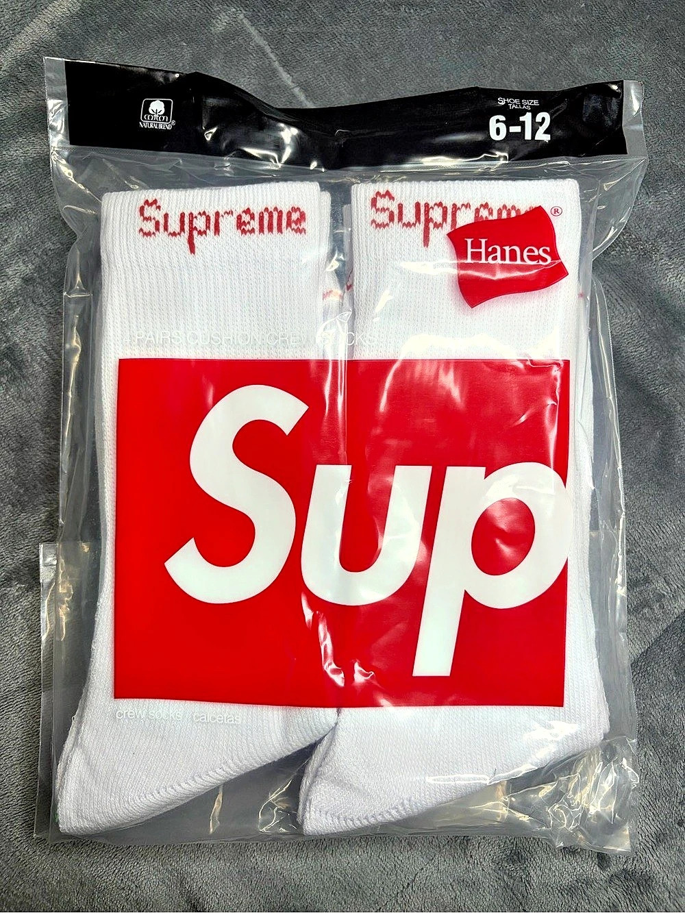 Supreme Hanes Crew Socks Crew Socks White/Red Men's 6-12 NWT